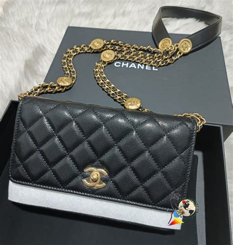 CHANEL Caviar Quilted Twist Your Buttons Wallet On Chain 